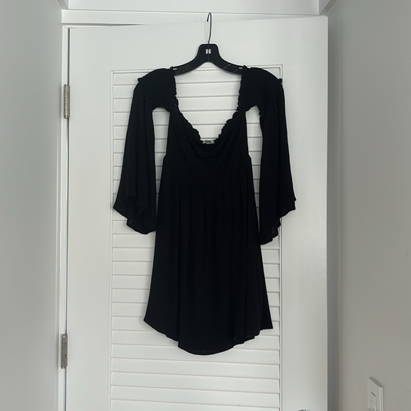 Ecote Urban Outfitters Smocked Long Sleeve Off Shoulder Mini Dress size XS - Picture 3 of 4